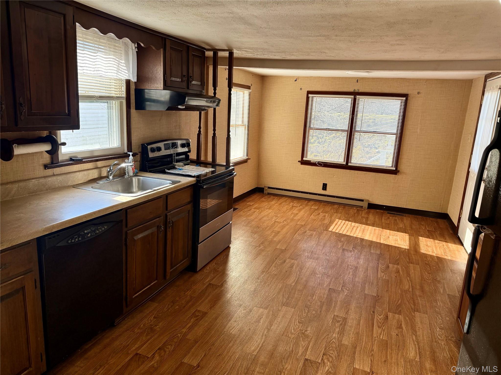 #3 photo, 647 S Drury Lane, Rock Tavern , NY 12549