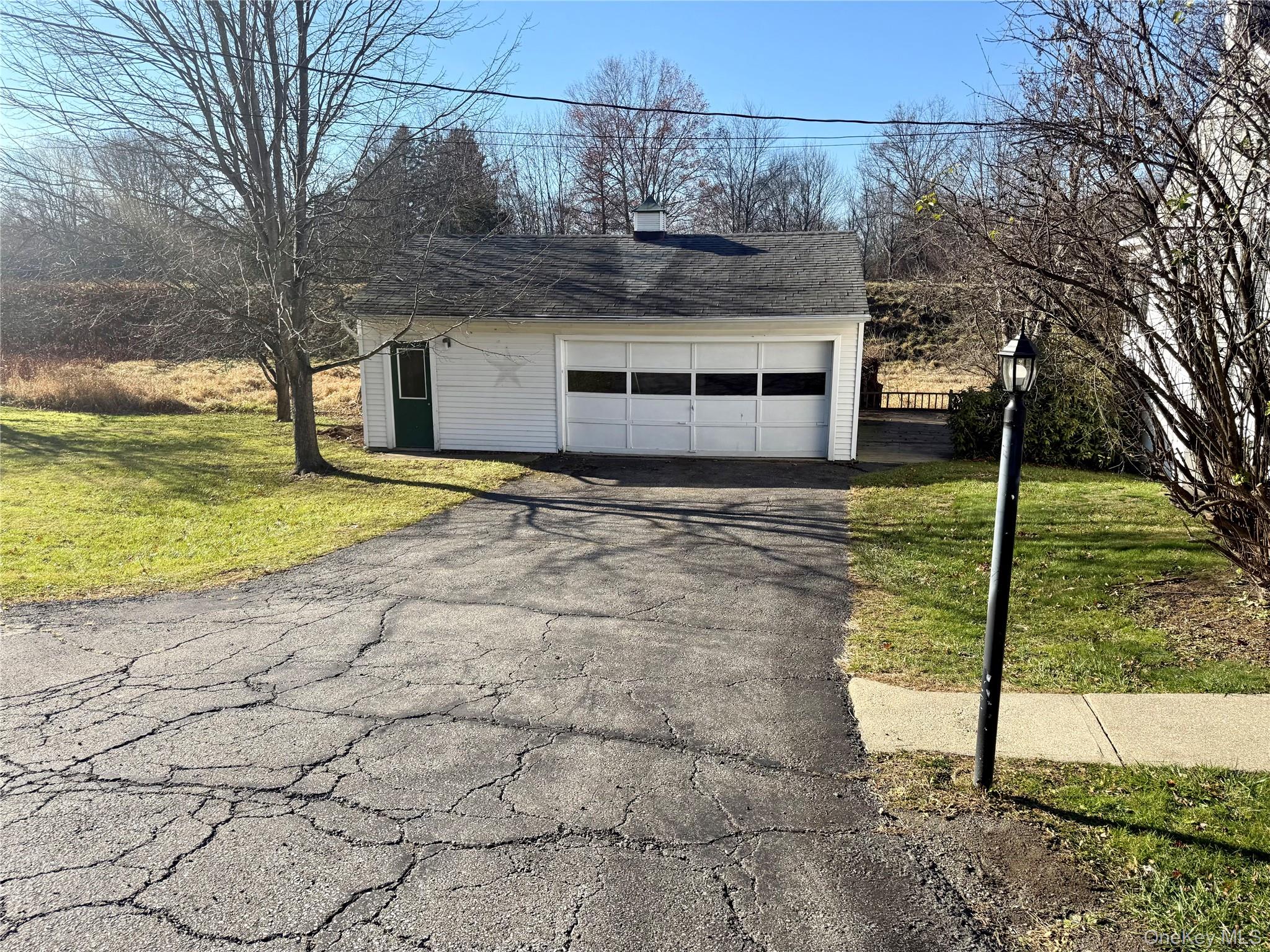 #9 photo, 647 S Drury Lane, Rock Tavern , NY 12549