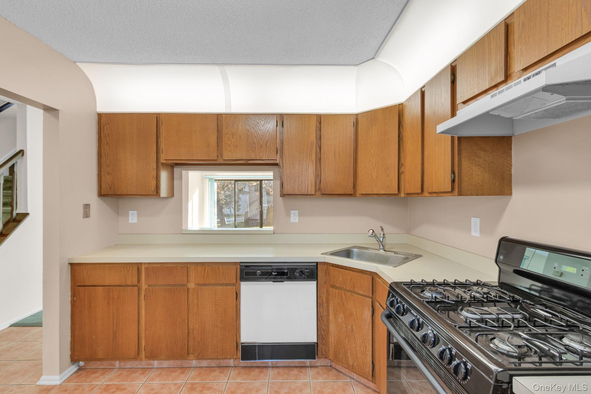 #11 photo, 1 Juniper Court, Peekskill , NY 10566