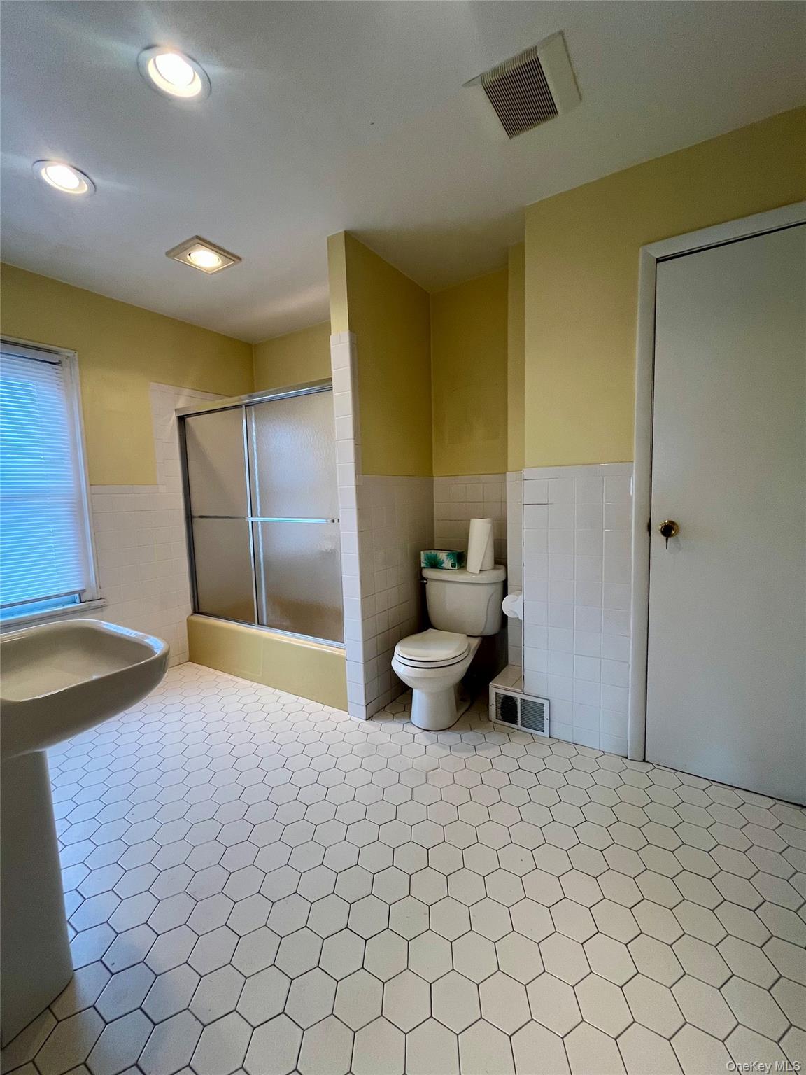 #14 photo, 47 Wickham Avenue, Middletown , NY 10940