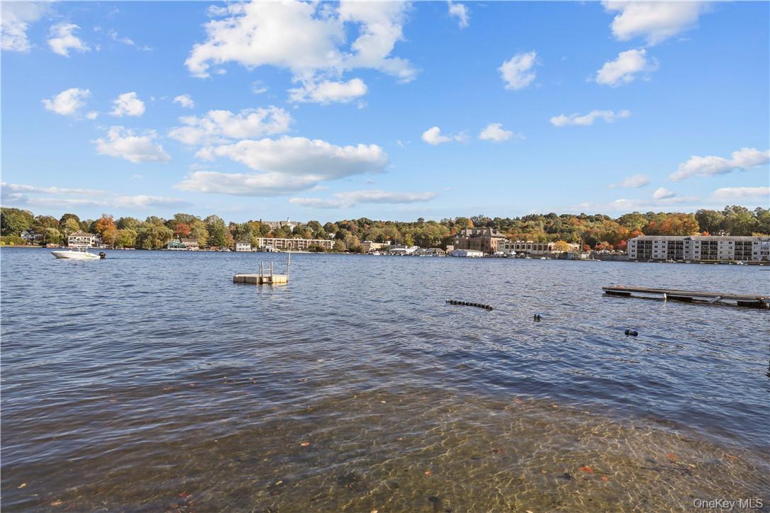 #1 photo, 33 Sycamore Road, Mahopac , NY 10541