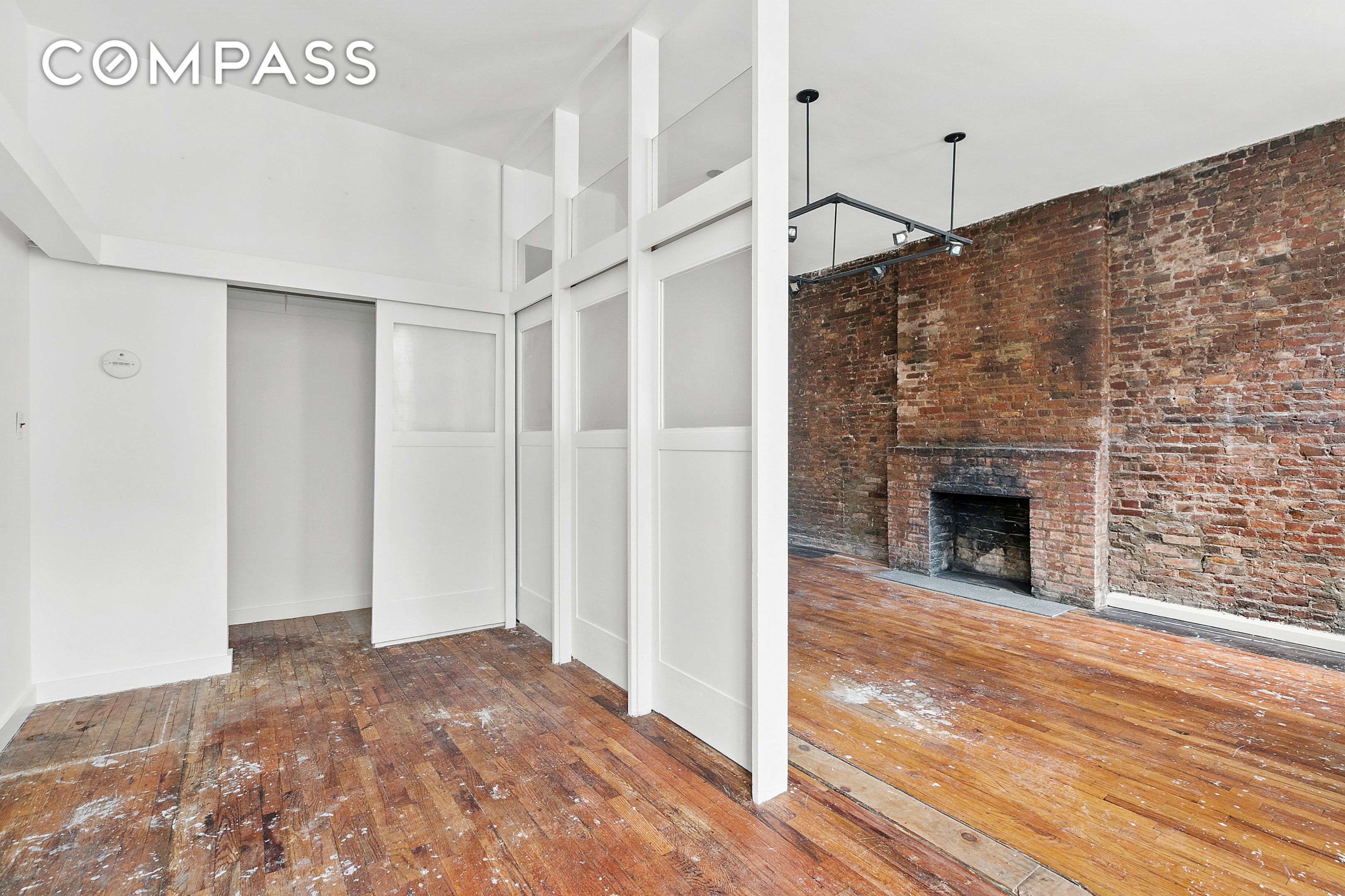 #6 photo, 360 W 20th Street, Chelsea , NY 10011