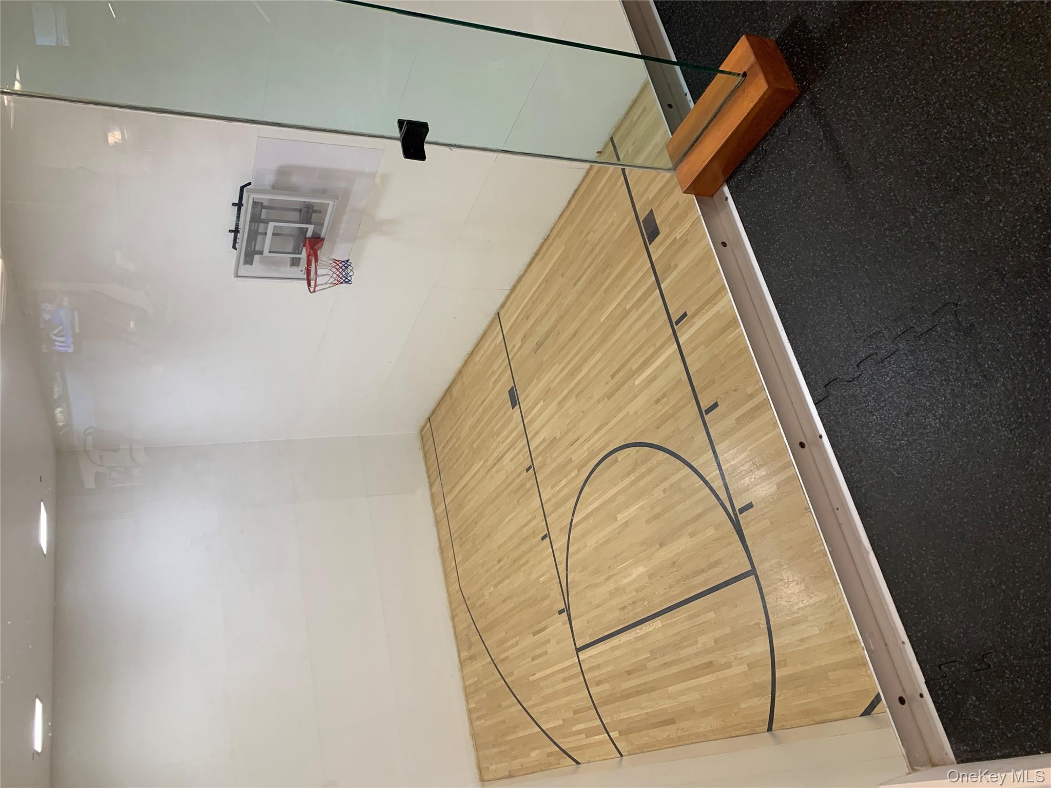 #10 photo, 1338 Robin Lane, Bayside , NY 11360