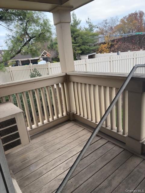 #17 photo, 1338 Robin Lane, Bayside , NY 11360