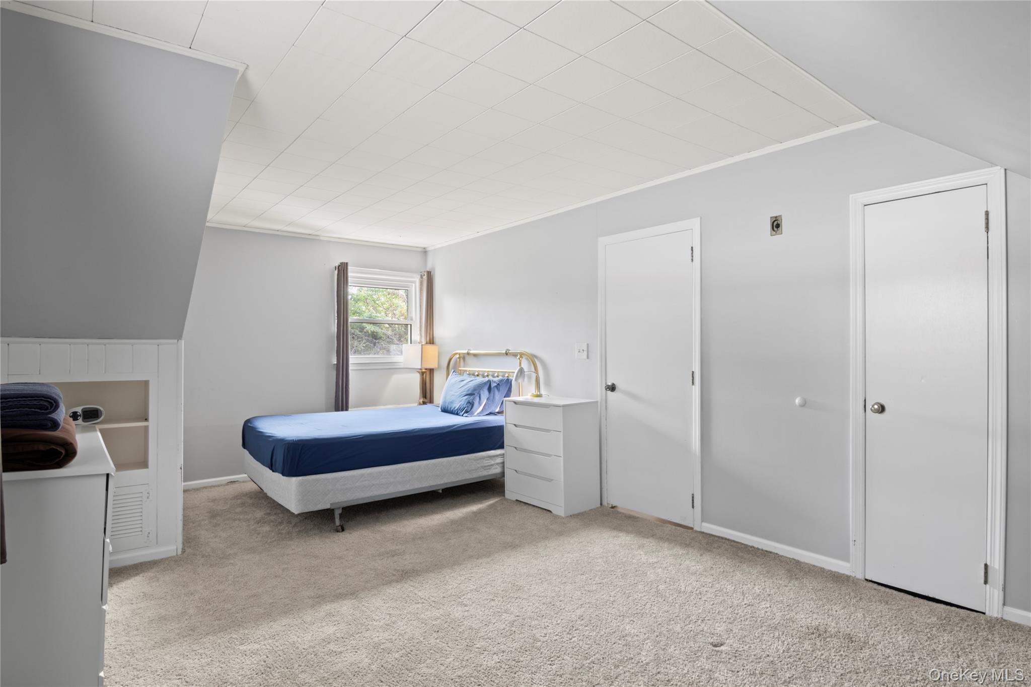 #15 photo, 11 Glenwood Road, Glenwood Landing , NY 11545