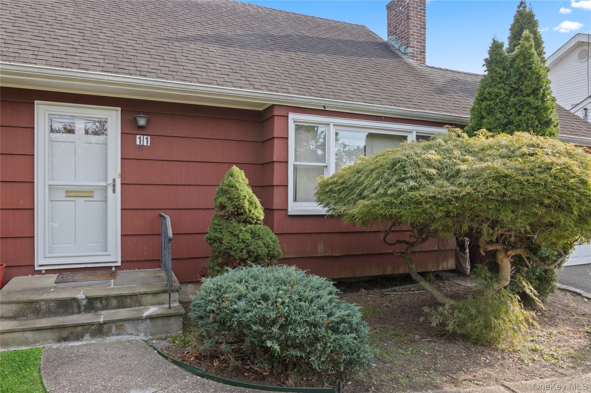 #3 photo, 11 Glenwood Road, Glenwood Landing , NY 11545