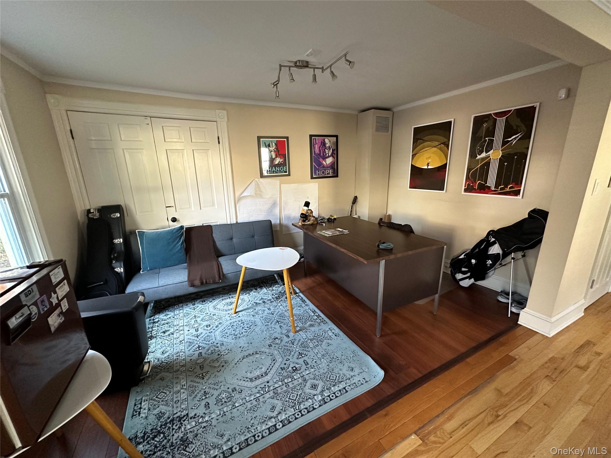 #2 photo, 189 Main Street, Northport , NY 11768