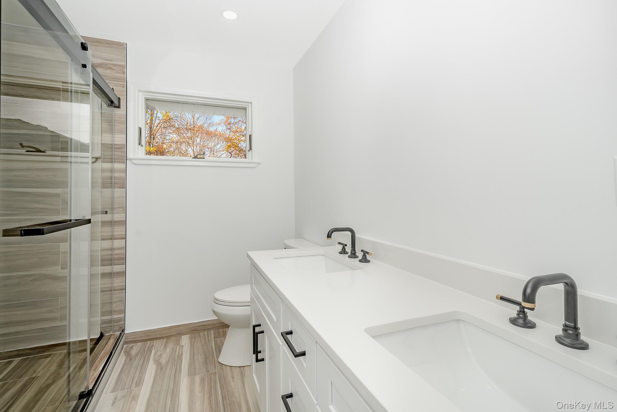 #17 photo, 2874 Hempstead Lane, Wantagh , NY 11793