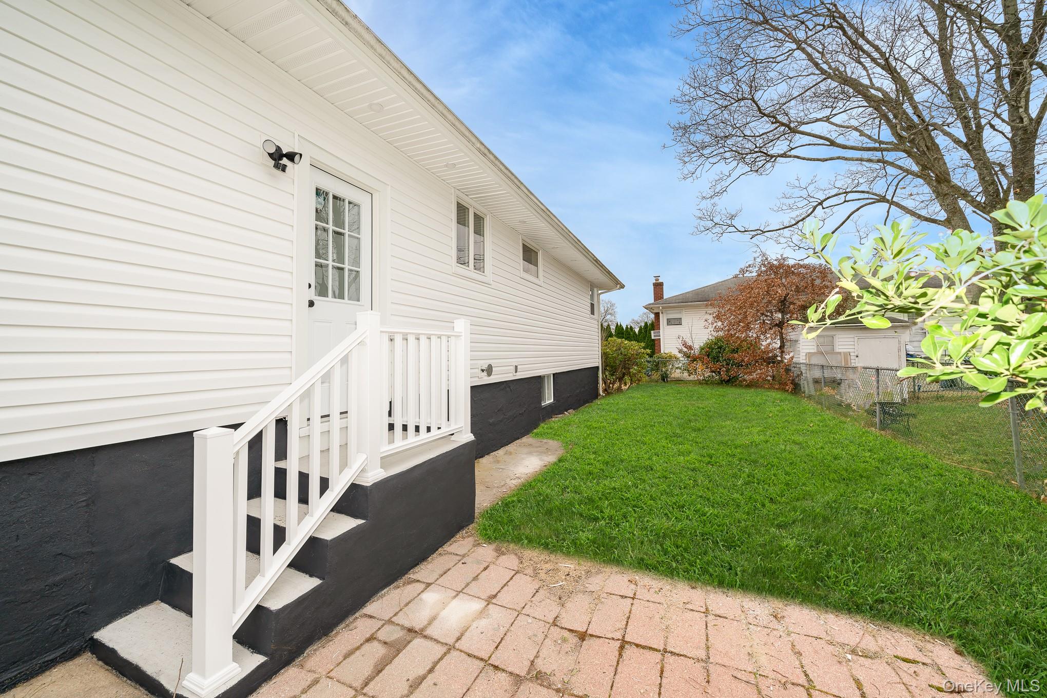 #18 photo, 2874 Hempstead Lane, Wantagh , NY 11793