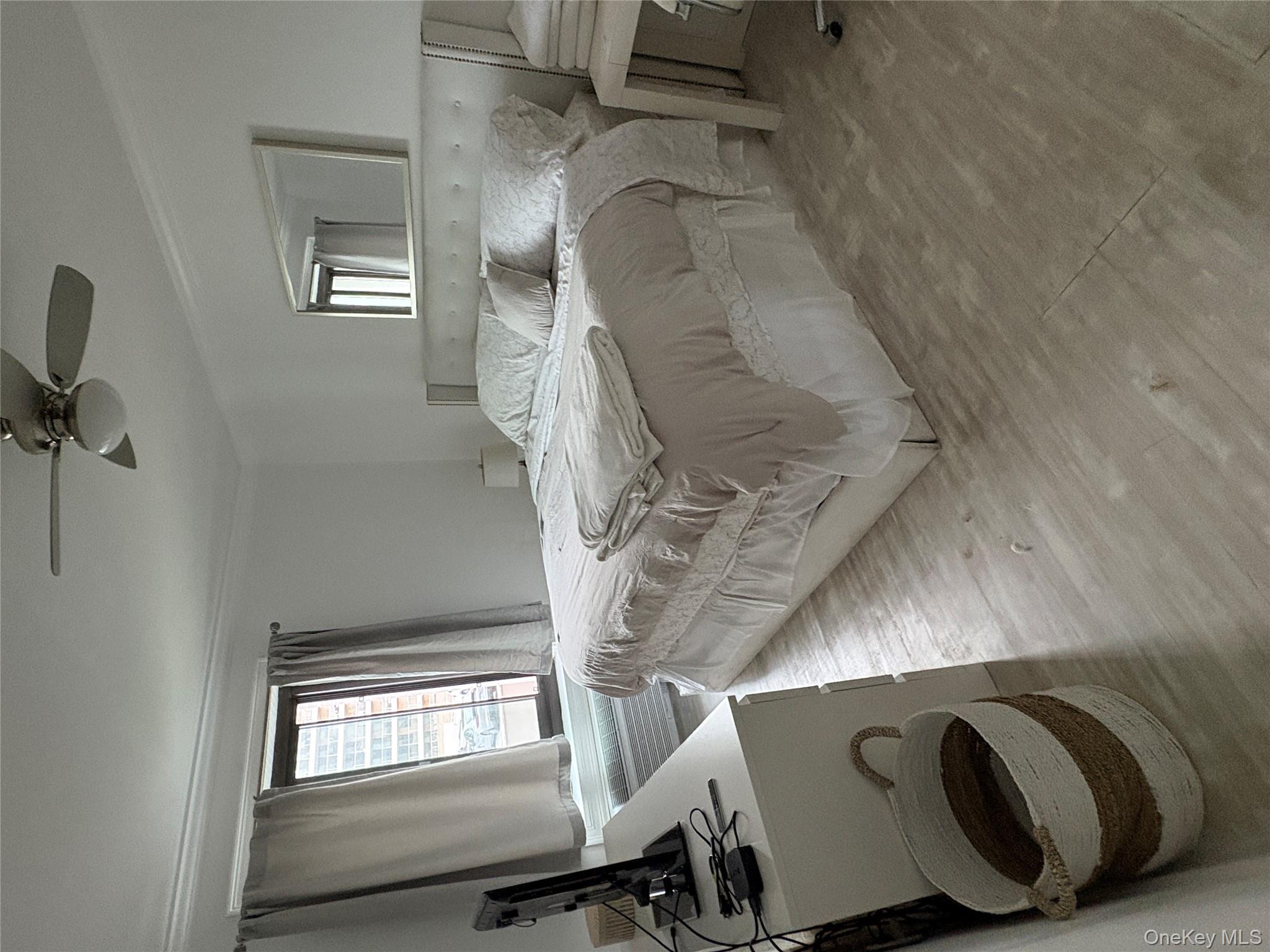 #11 photo, 100 W Broadway, Long Beach , NY 11561