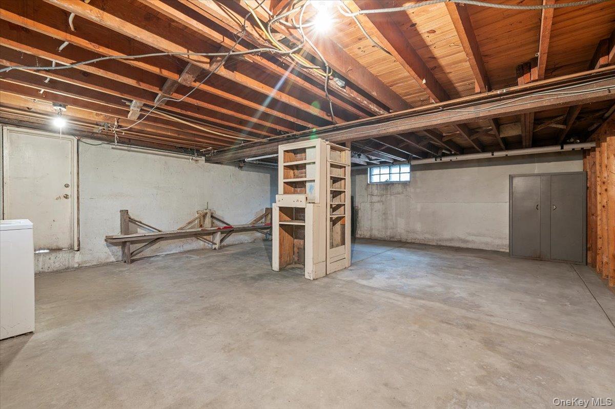 #17 photo, 50 E 9th Street, Huntington Station , NY 11746