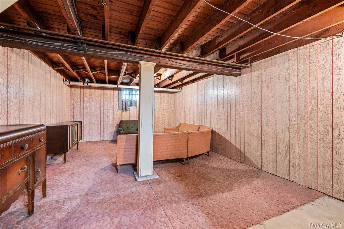 #18 photo, 50 E 9th Street, Huntington Station , NY 11746