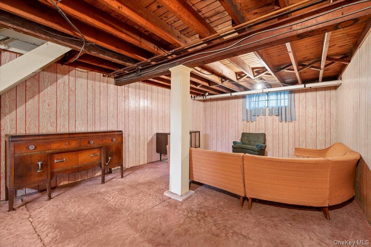 #20 photo, 50 E 9th Street, Huntington Station , NY 11746