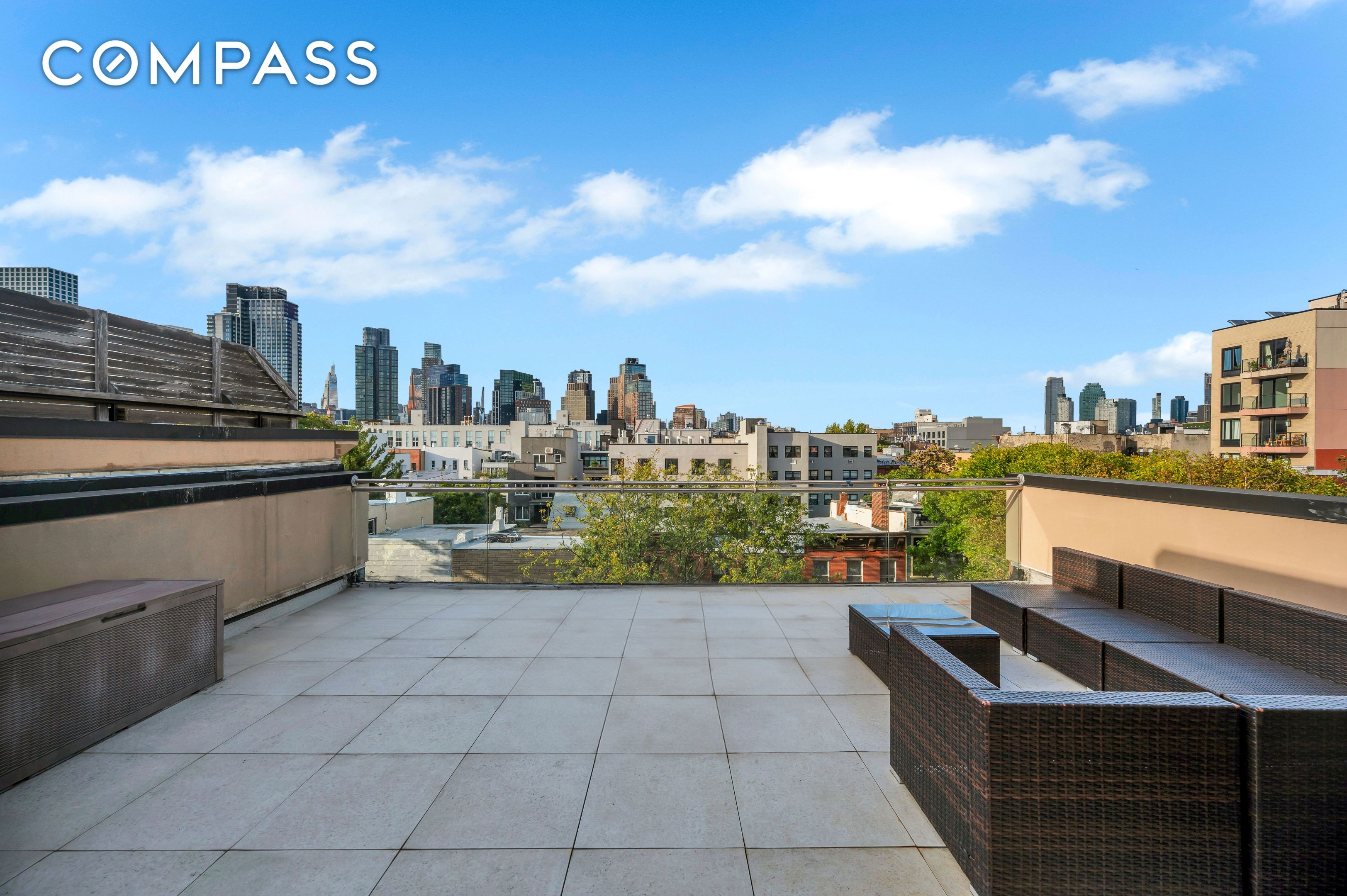 #10 photo, Brooklyn, Greenpoint , NY 11222