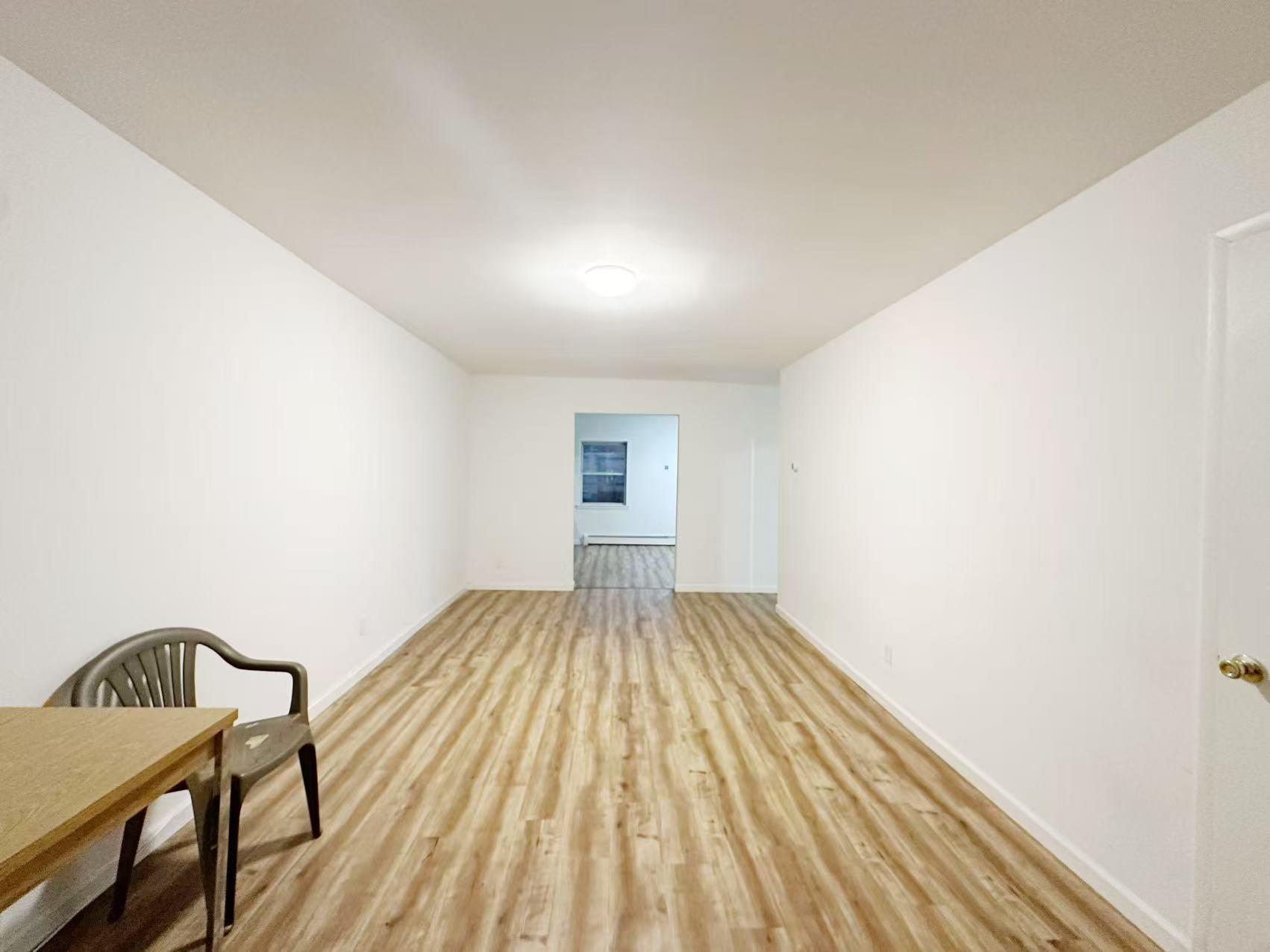 #4 photo, Forest Hills, Forest Hills , NY 11375