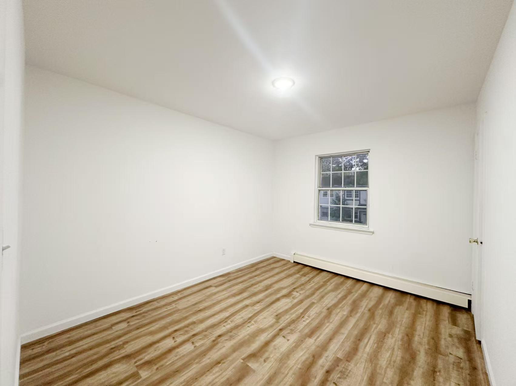 #6 photo, Forest Hills, Forest Hills , NY 11375