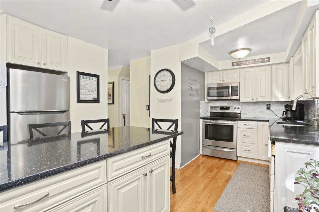 #19 photo, 46 Chatham Terrace, Yonkers , NY 10710