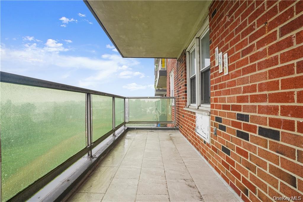 #11 photo, 1841 Central Park Avenue, Yonkers , NY 10710