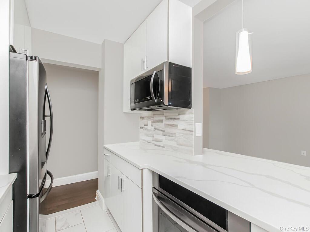 #3 photo, 1841 Central Park Avenue, Yonkers , NY 10710