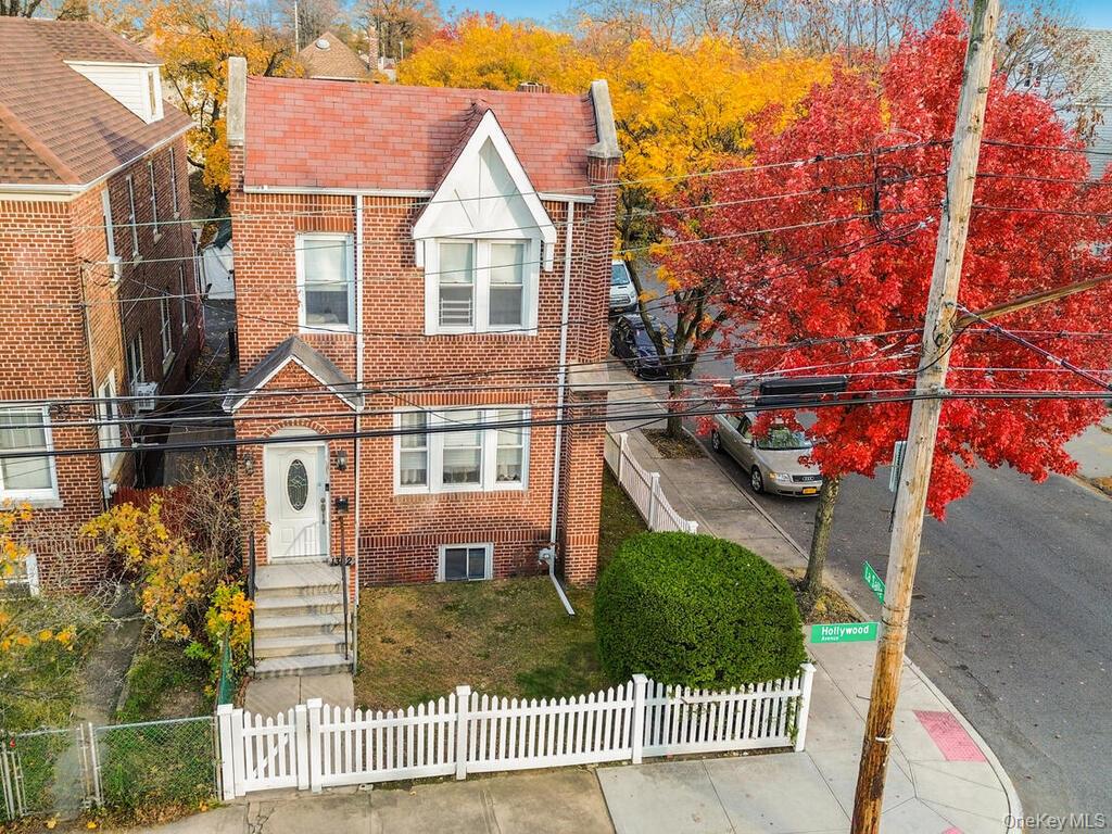 #1 photo, 1352 Hollywood Avenue, Bronx , NY 10461