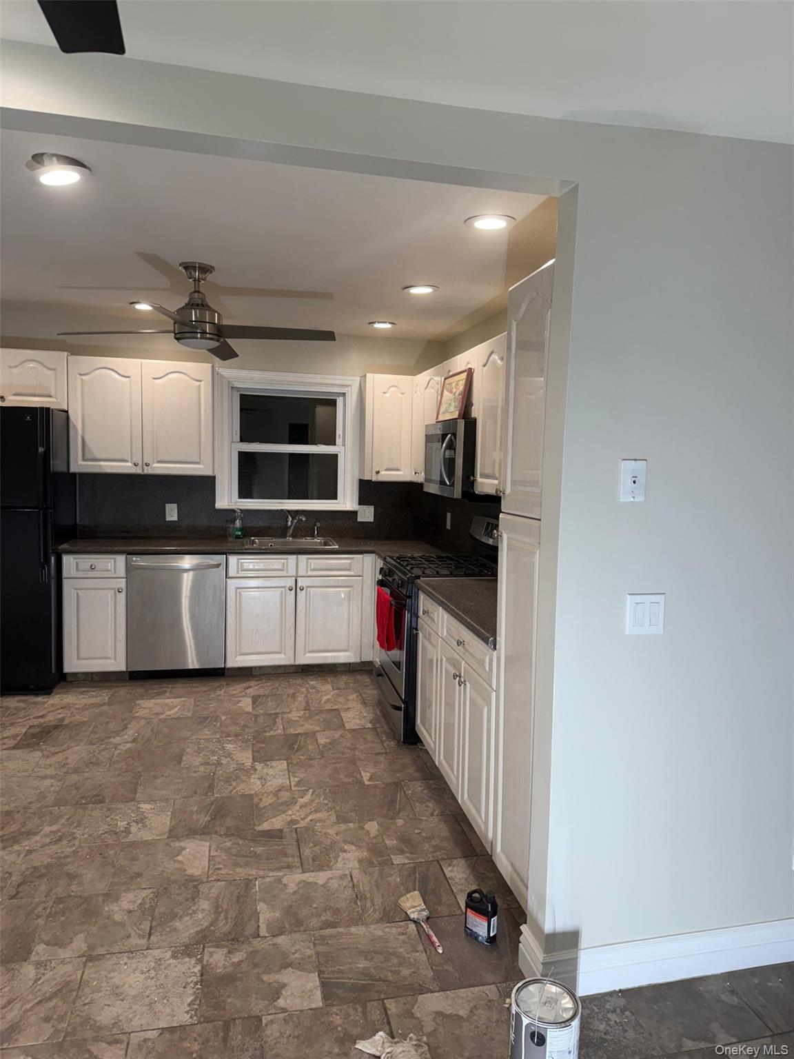 #12 photo, 168 Bennett Avenue, Yonkers , NY 10701