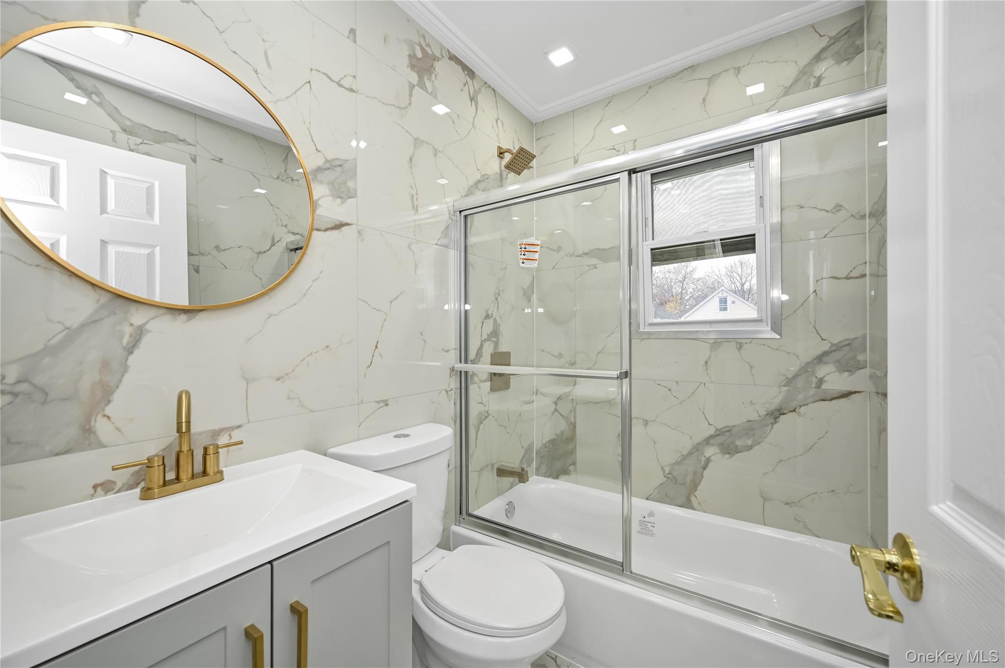 #13 photo, 11044 177th Street, Jamaica , NY 11433