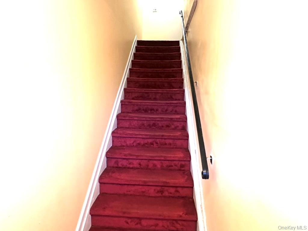 #2 photo, 700 Broadway, Amityville , NY 11701