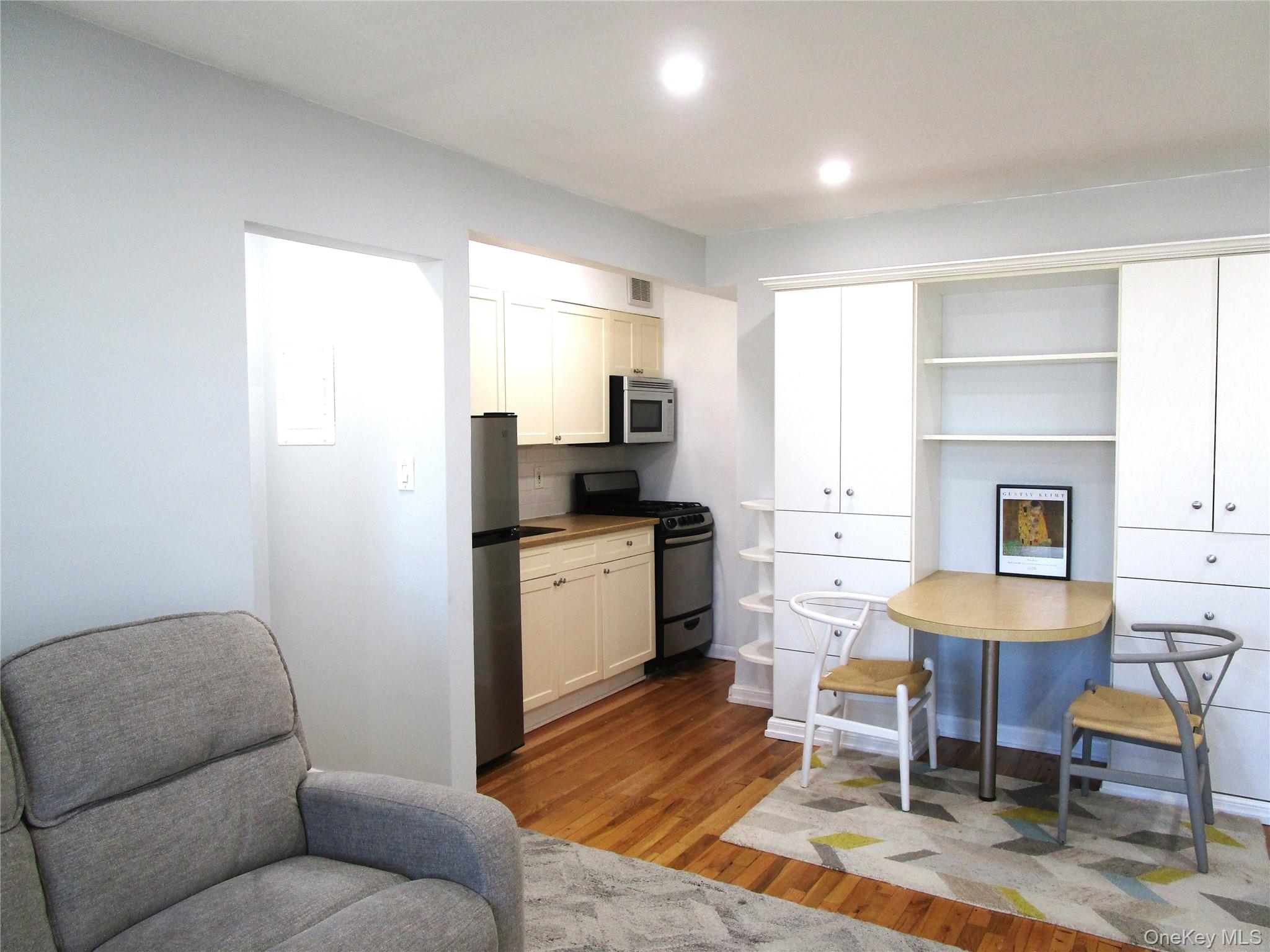 #11 photo, 324 Post Avenue, Westbury , NY 11590