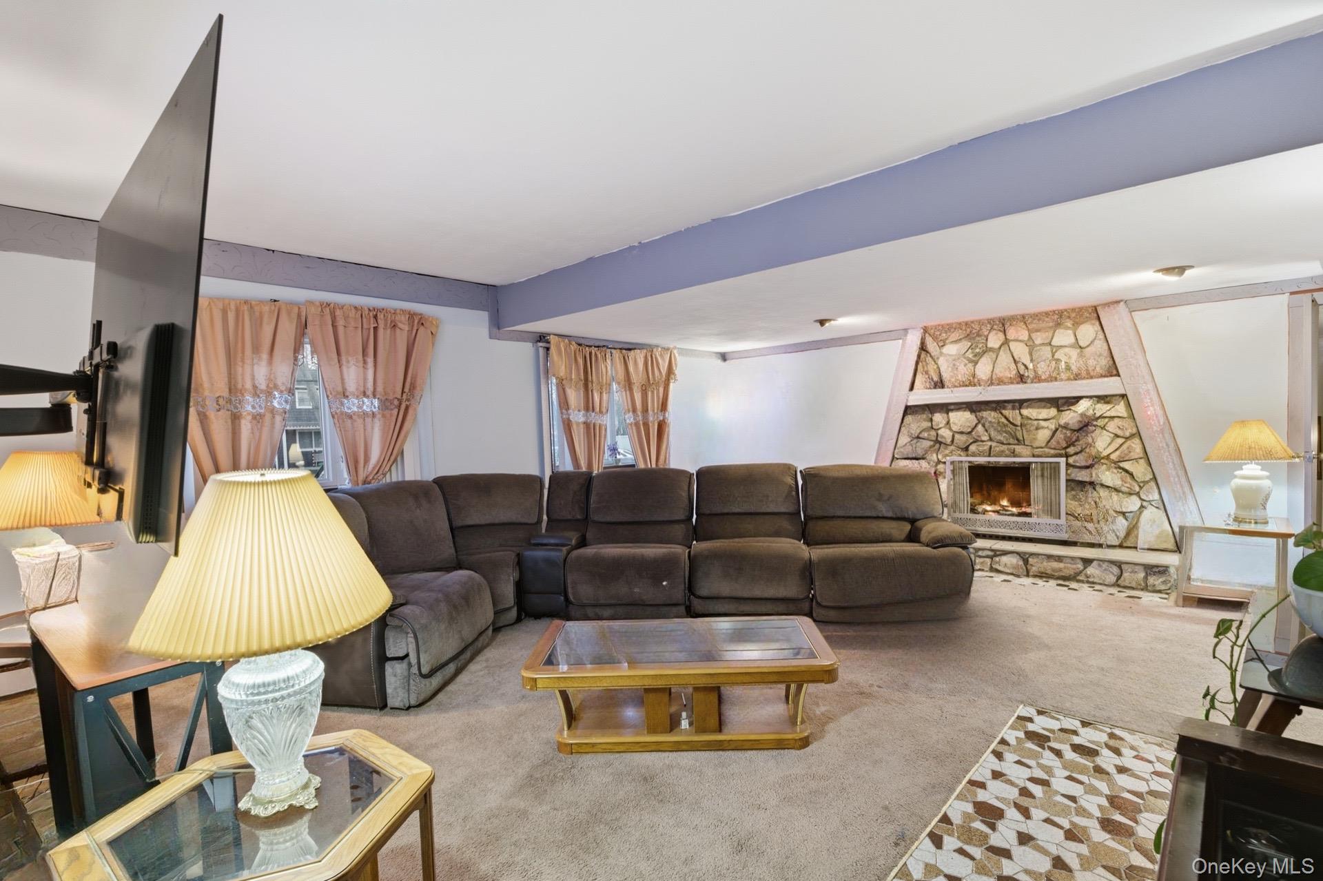 #5 photo, 11 Val Court, سوفولك Holbrook , NY 11741