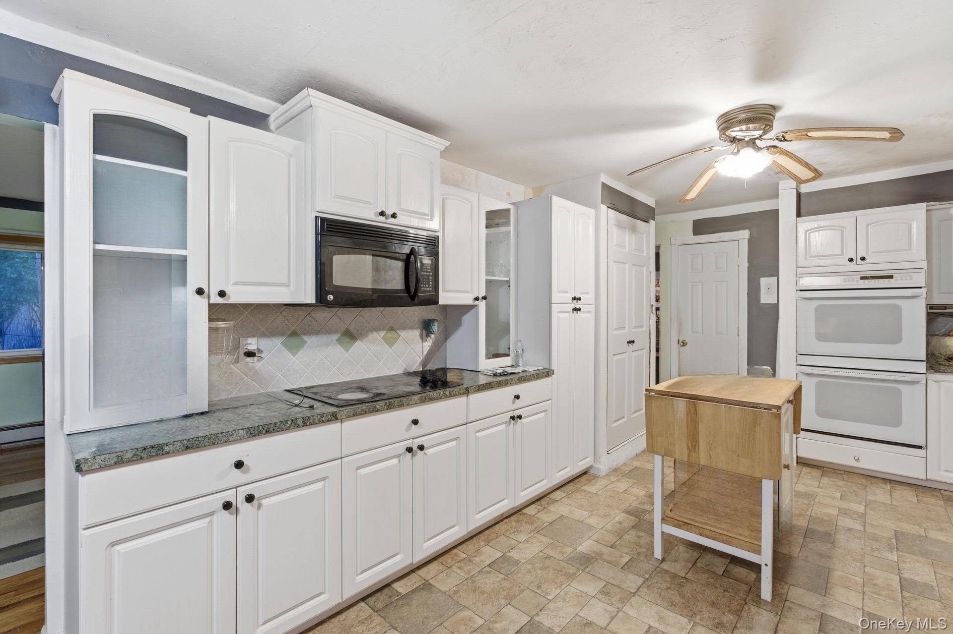 #8 photo, 11 Val Court, سوفولك Holbrook , NY 11741