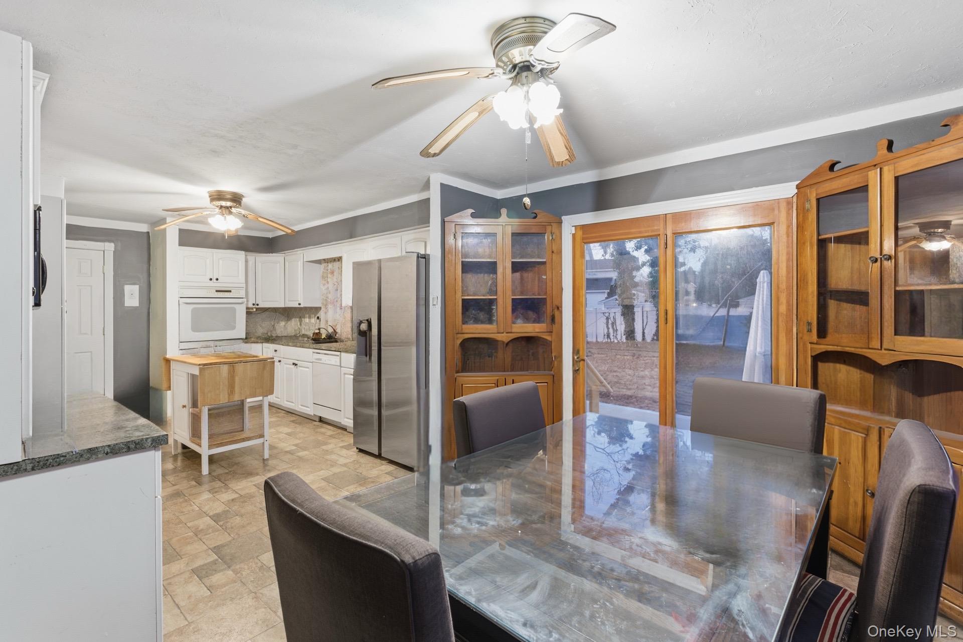 #9 photo, 11 Val Court, سوفولك Holbrook , NY 11741