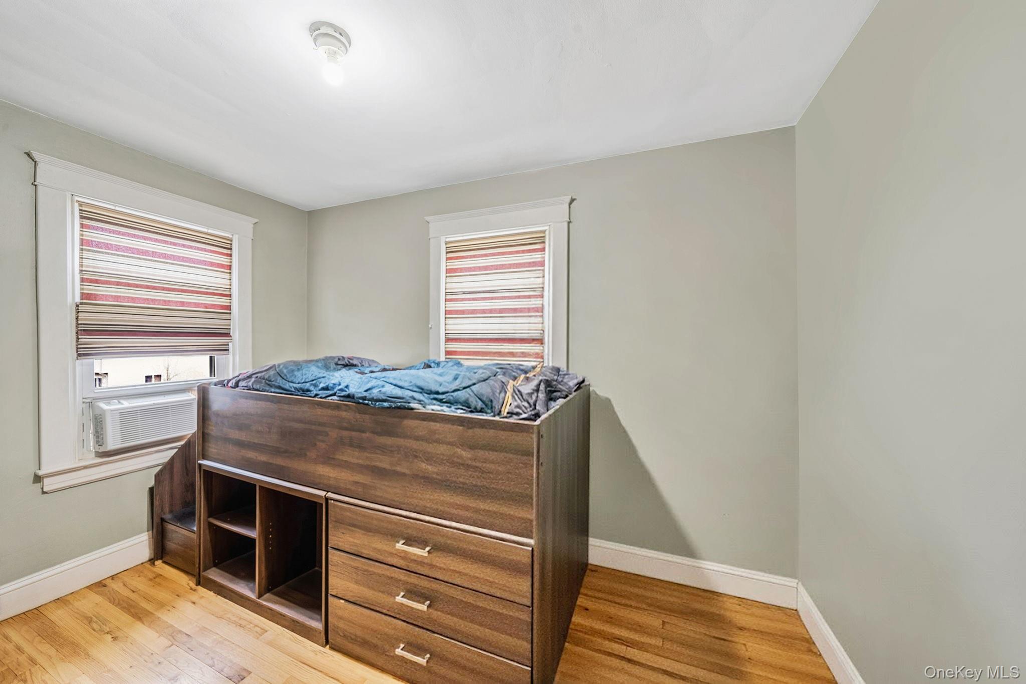 #14 photo, 17 cliffside Avenue, Staten Island , NY 10304