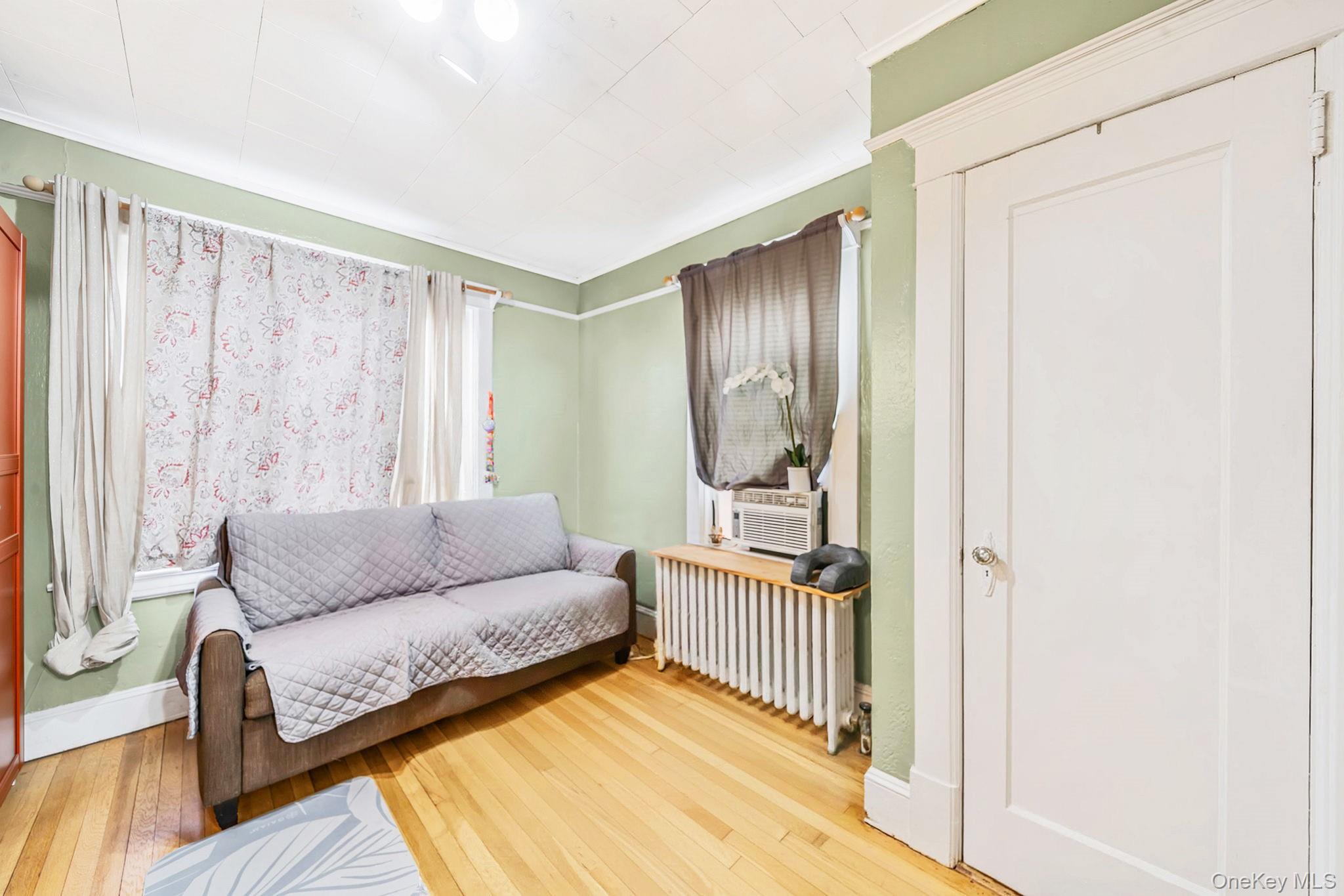 #16 photo, 17 cliffside Avenue, Staten Island , NY 10304