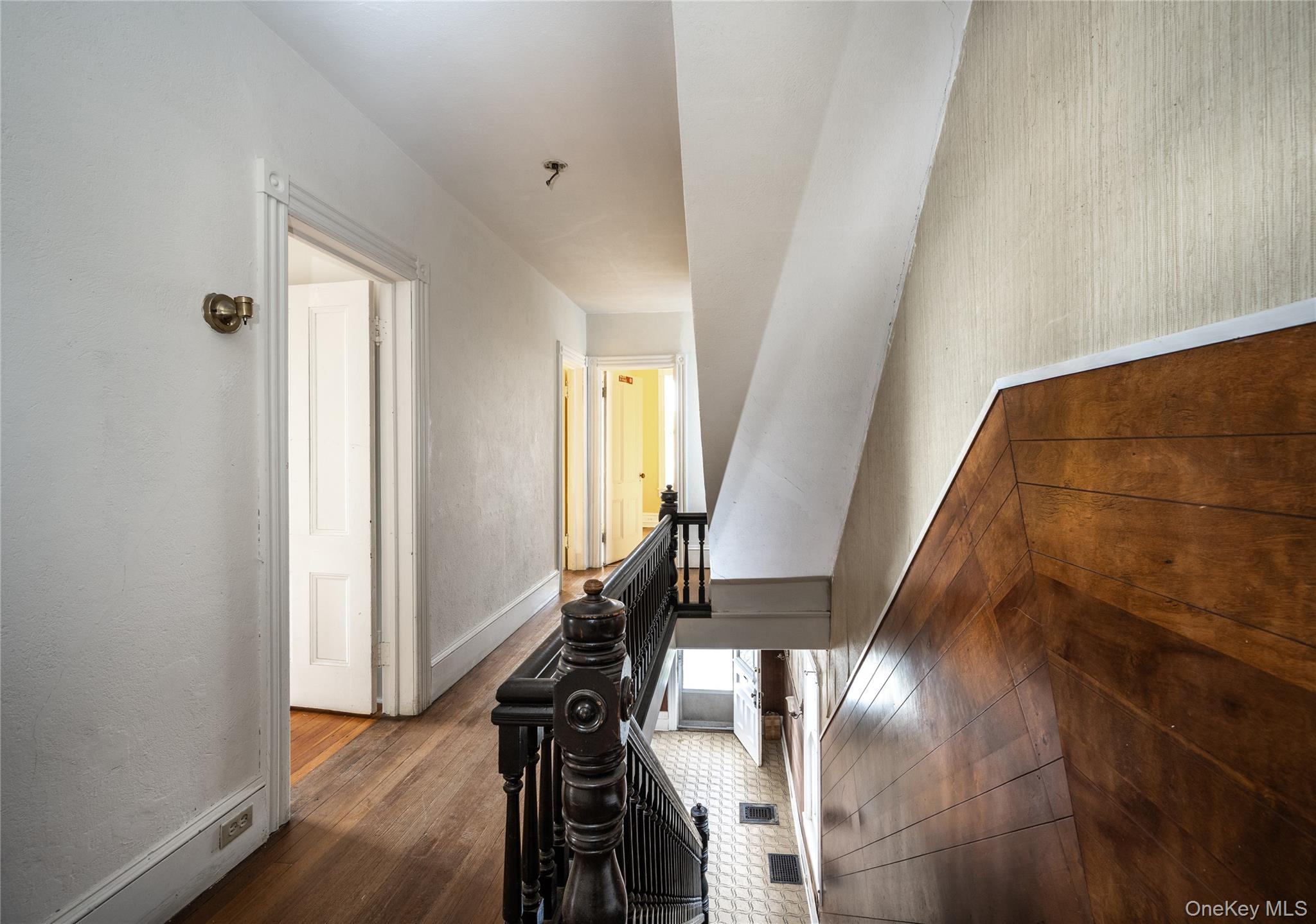 #9 photo, 39 Hamilton Avenue, Ossining , NY 10562