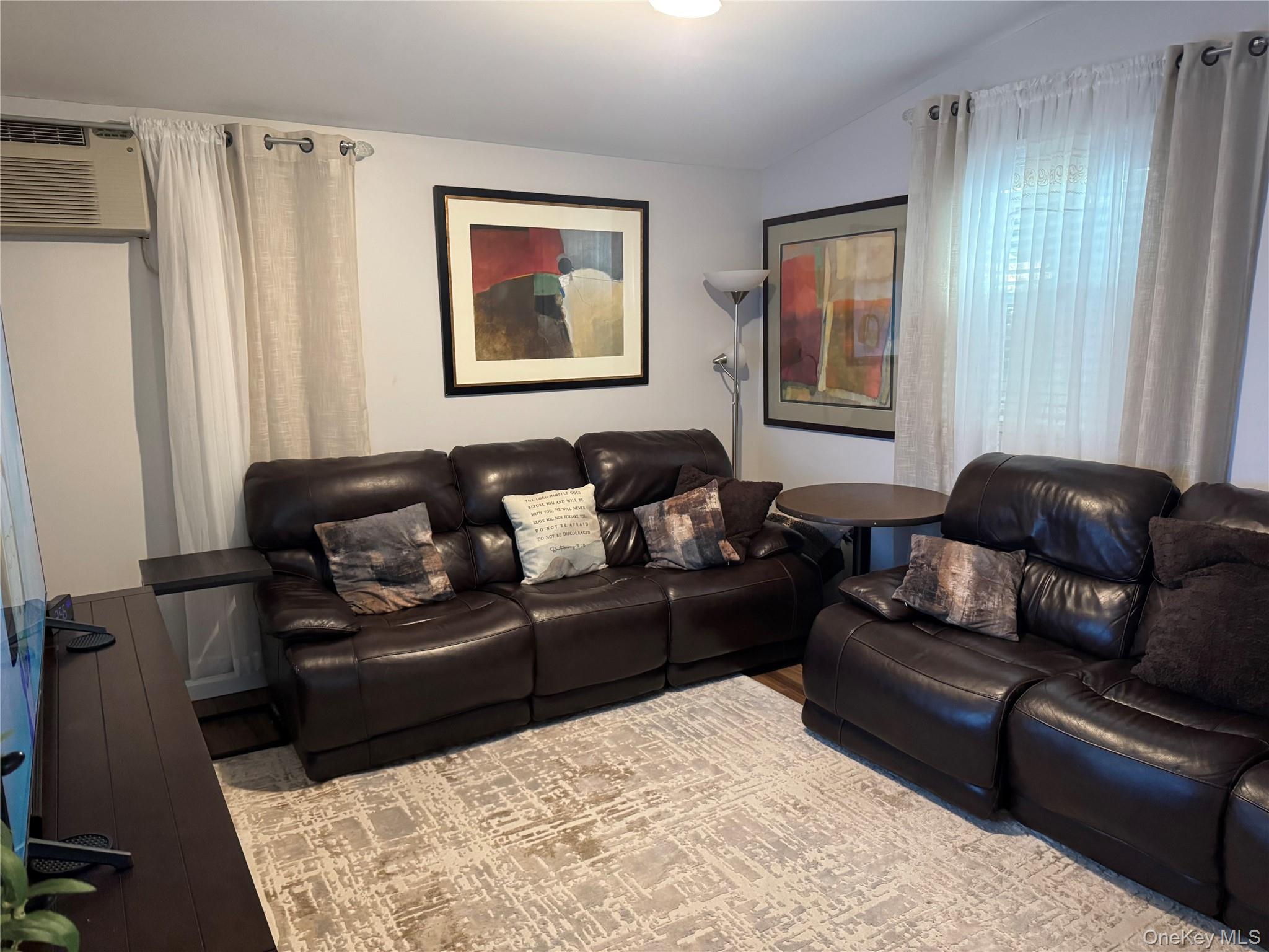 #5 photo, 749 E 224th Street, Bronx , NY 10466