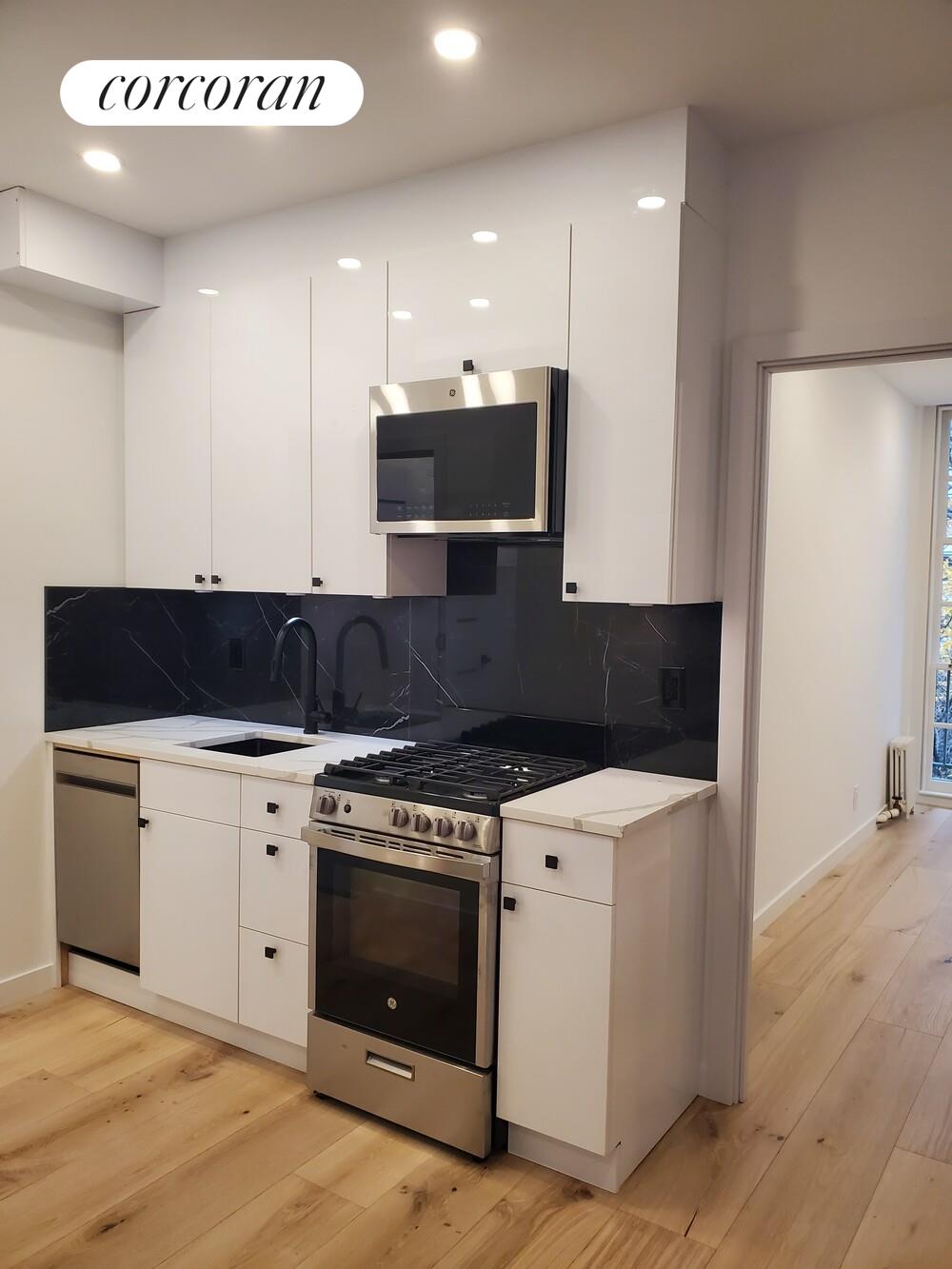 #1 photo, New York City, Lenox Hill , NY 10075