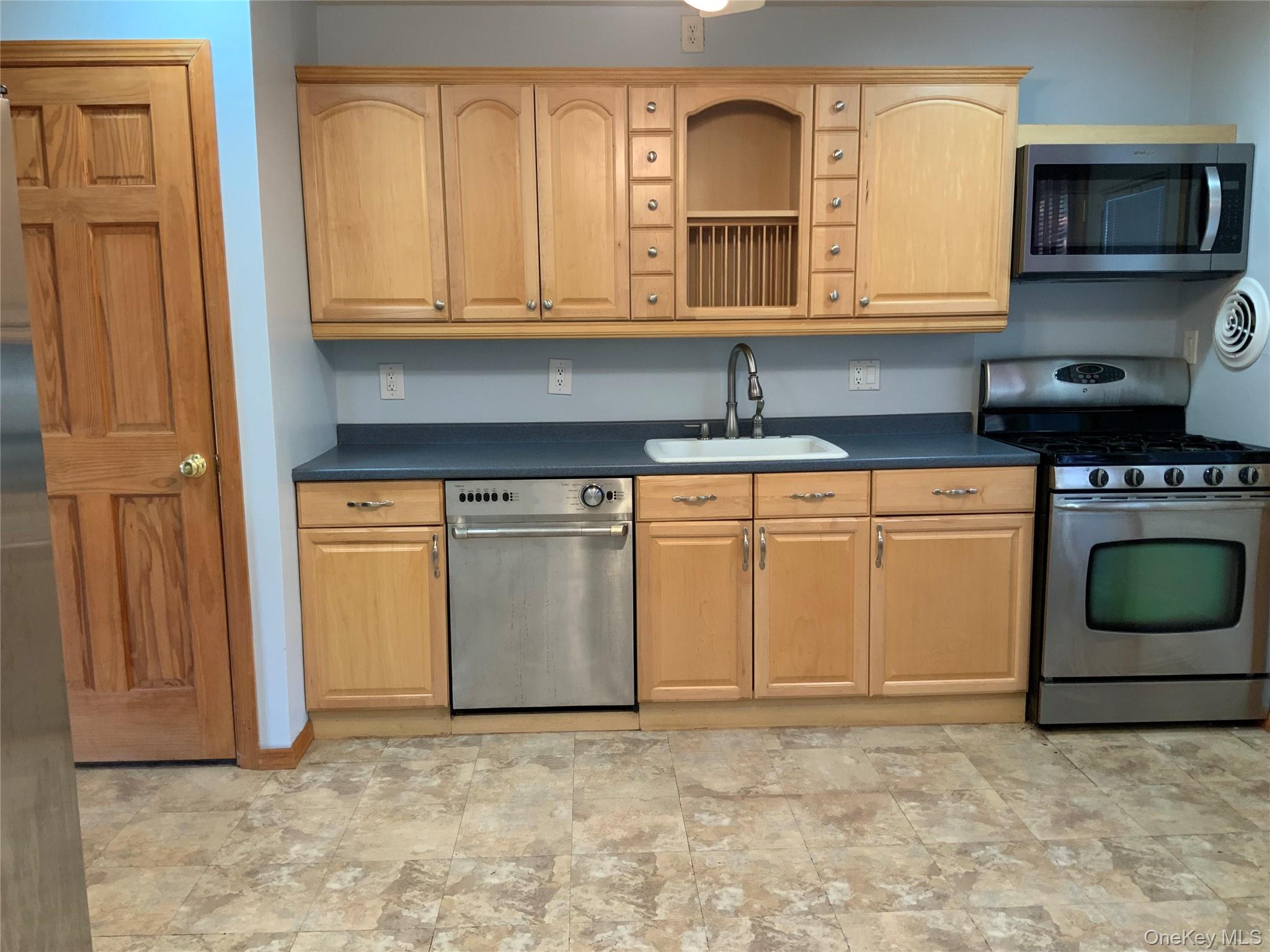 #2 photo, 20 Gildare Drive, East Northport , NY 11731