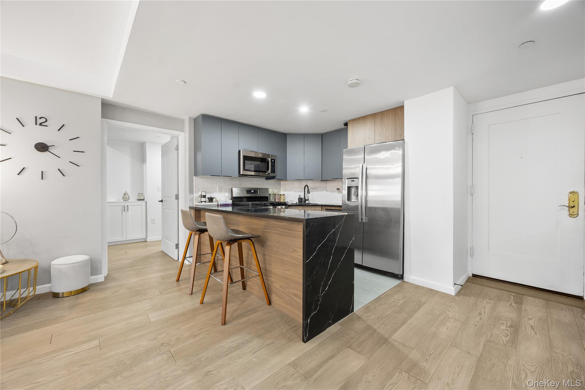 #3 photo, 13338 Sanford Avenue, Flushing , NY 11355