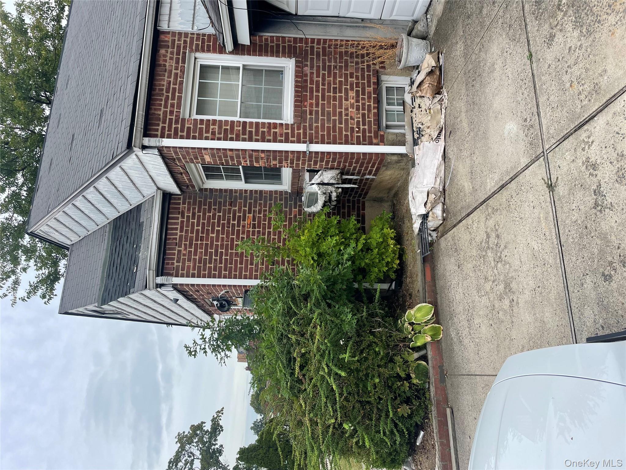 #2 photo, 41 Kingston Street, Elmont , NY 11003