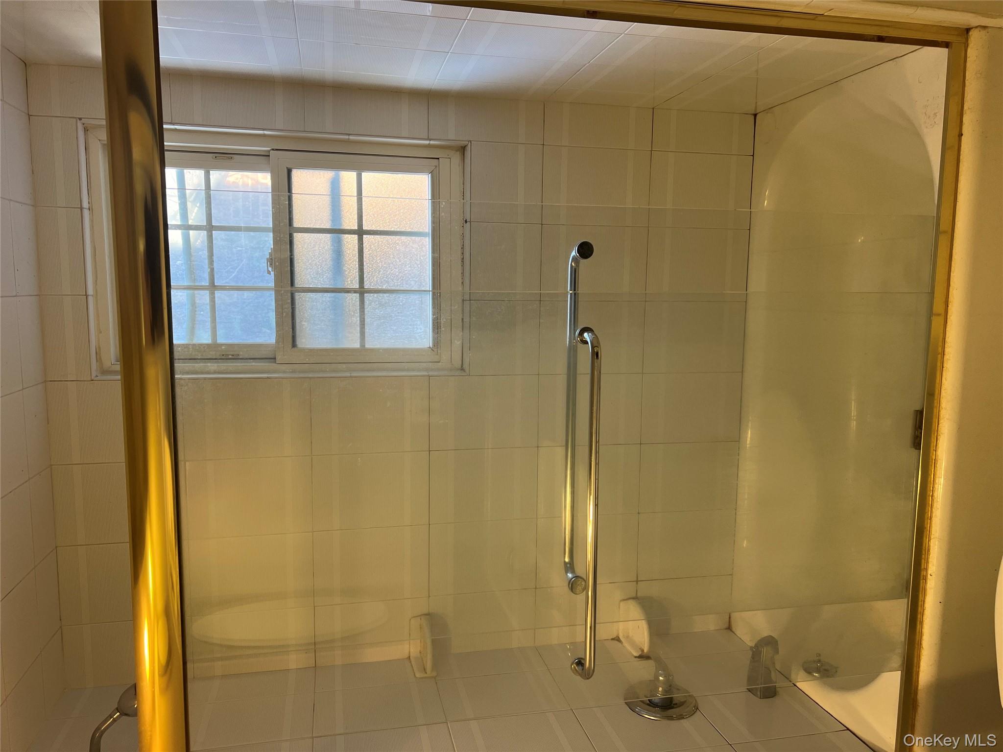 #8 photo, 41 Kingston Street, ناسو Elmont , NY 11003