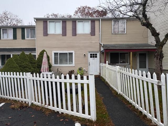 #1 photo, 227 Hill Rise, Calverton , NY 11933