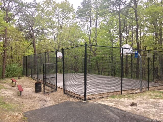 #19 photo, 227 Hill Rise, Calverton , NY 11933