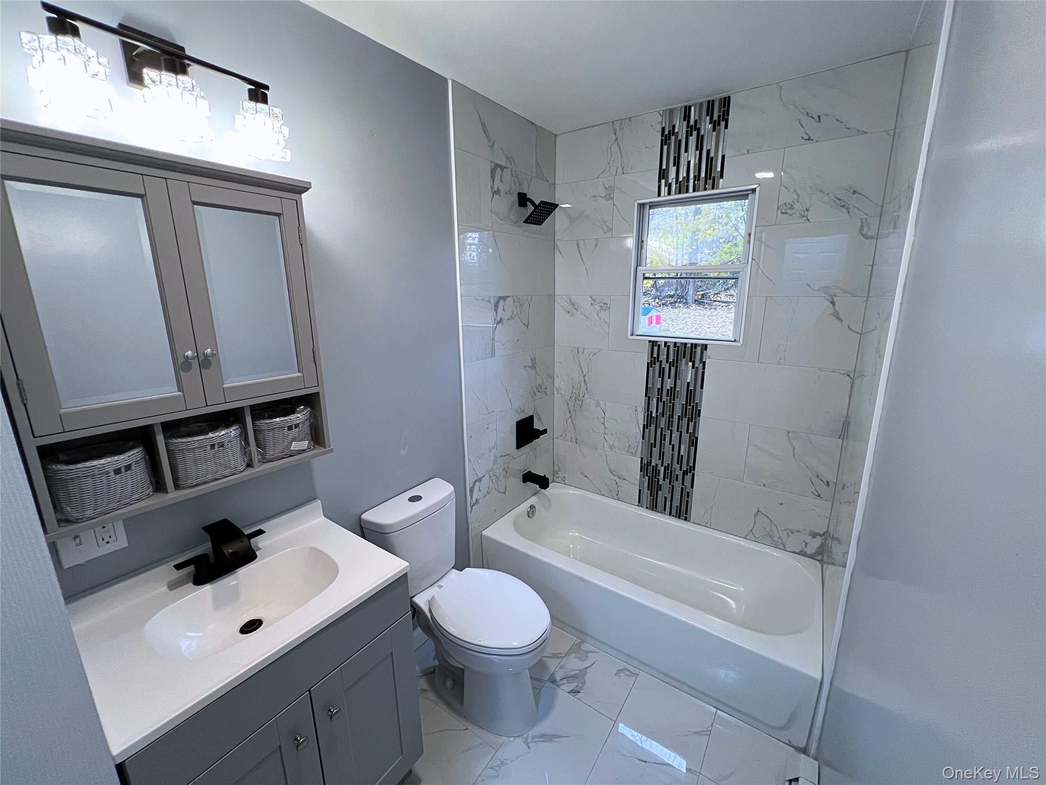 #13 photo, 180 Union Avenue, New Windsor , NY 12553