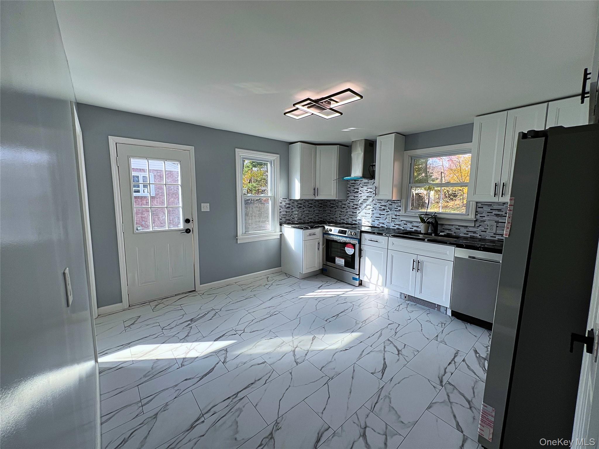 #7 photo, 180 Union Avenue, New Windsor , NY 12553