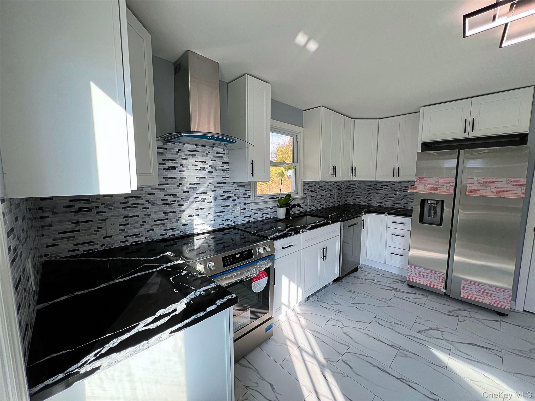 #9 photo, 180 Union Avenue, New Windsor , NY 12553