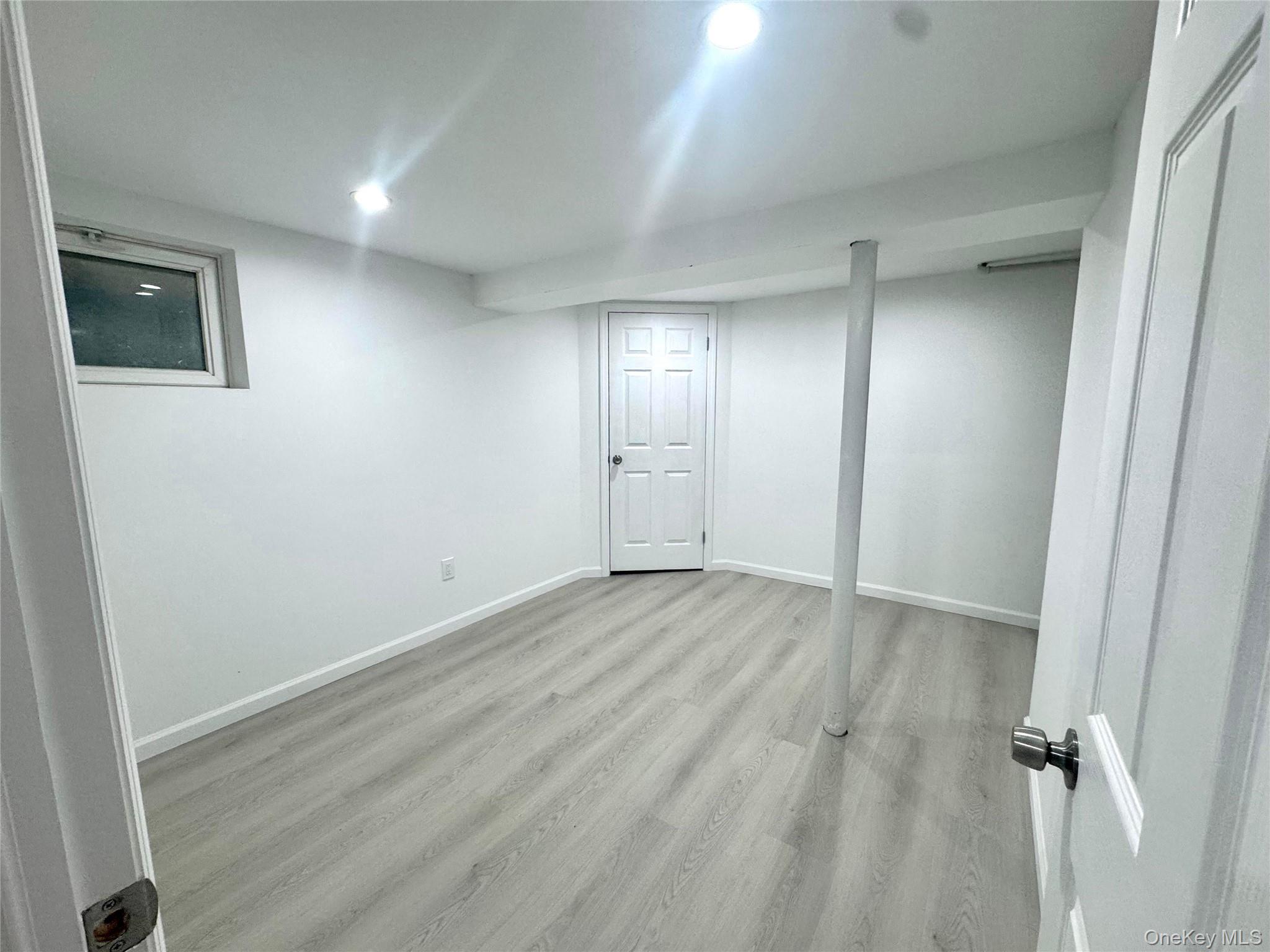 #13 photo, 84 Surrey Lane, Hempstead , NY 11550