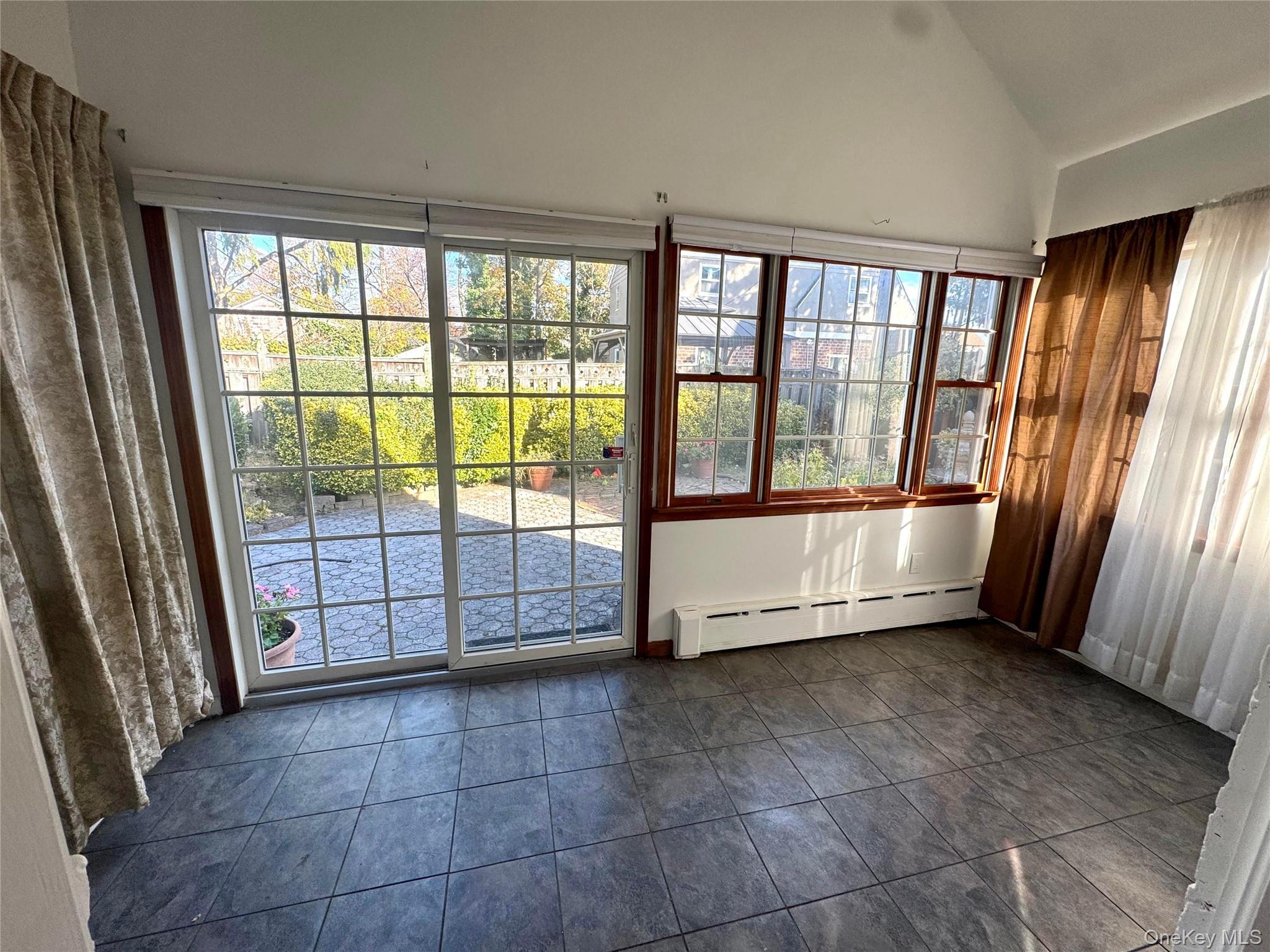 #14 photo, 84 Surrey Lane, Hempstead , NY 11550