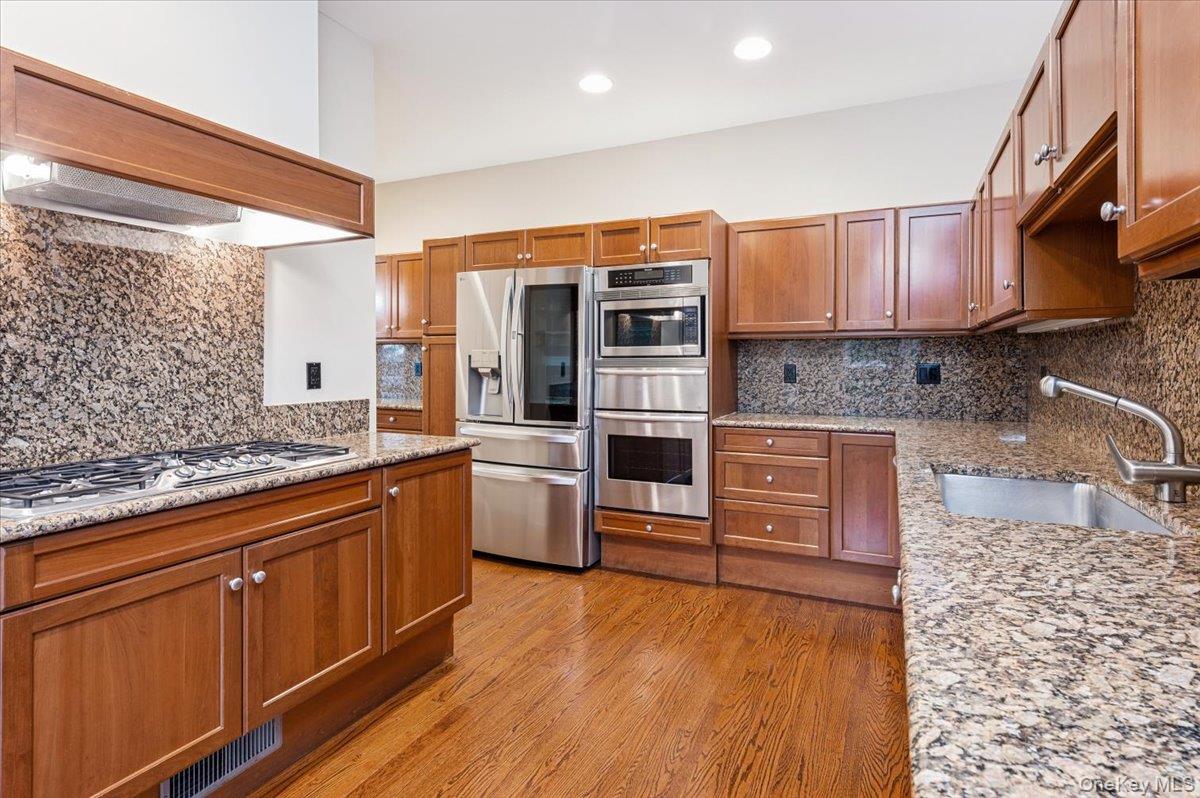 #10 photo, 10 Old Jackson Avenue, Hastings-on-Hudson , NY 10706