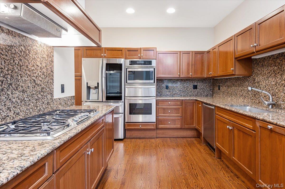 #11 photo, 10 Old Jackson Avenue, Hastings-on-Hudson , NY 10706