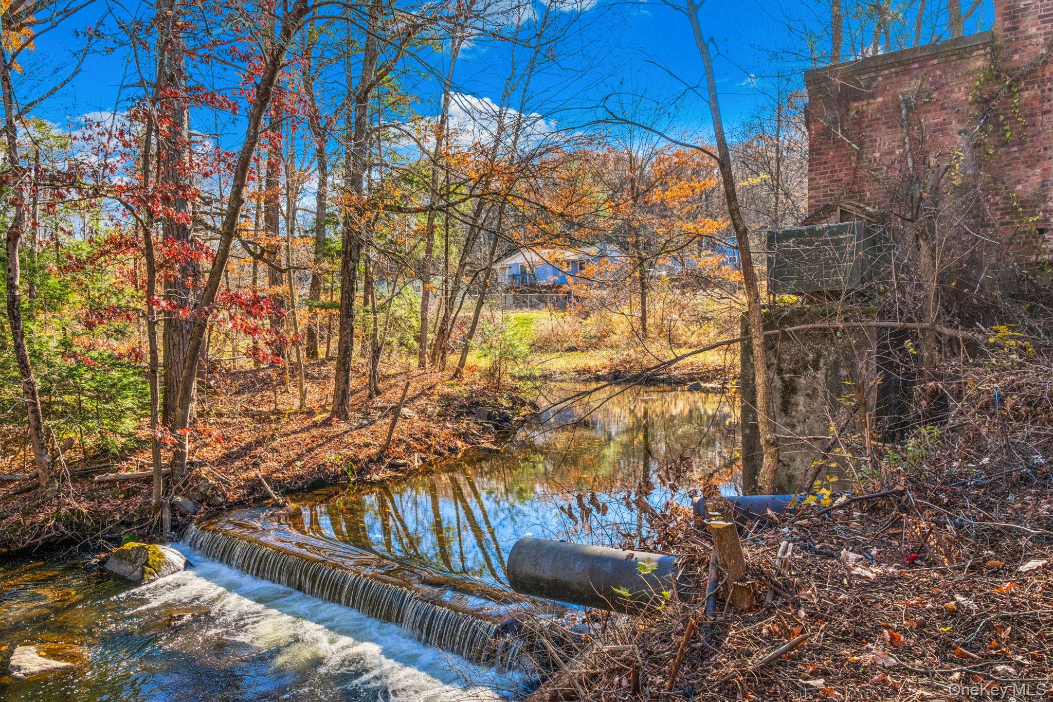 #4 photo, 37 E Market Street, Hyde Park , NY 12538